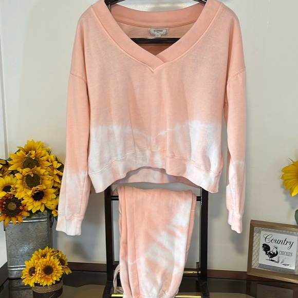 Tie-Dye Lounge Set in Pink and White - Picture 1 of 4